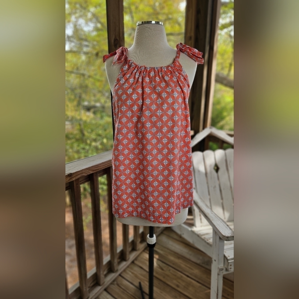 Southern Tide Kaylen Sun Daze Top - Picture 3 of 8